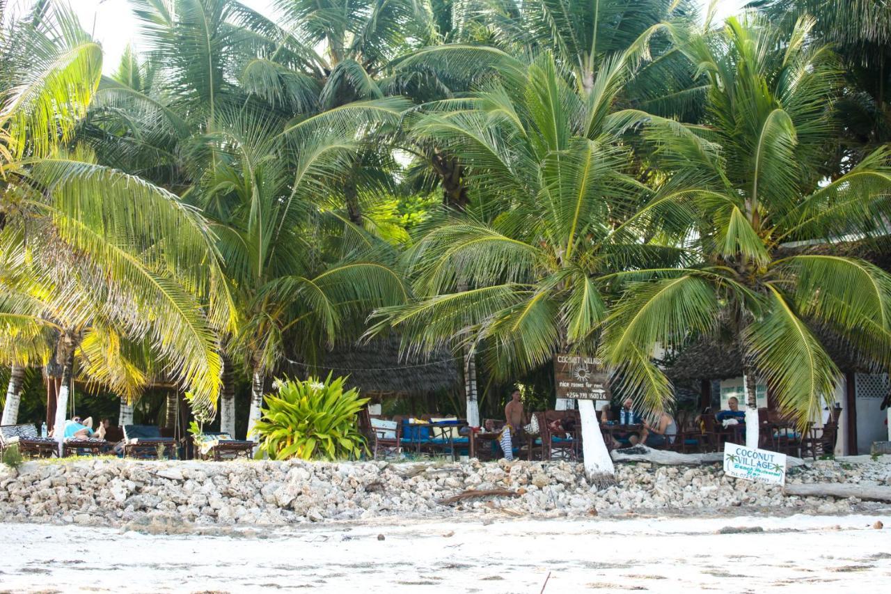 Coconut Village Beach Resort Diani Beach Esterno foto