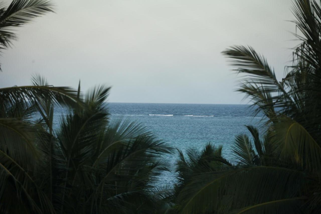 Coconut Village Beach Resort Diani Beach Esterno foto