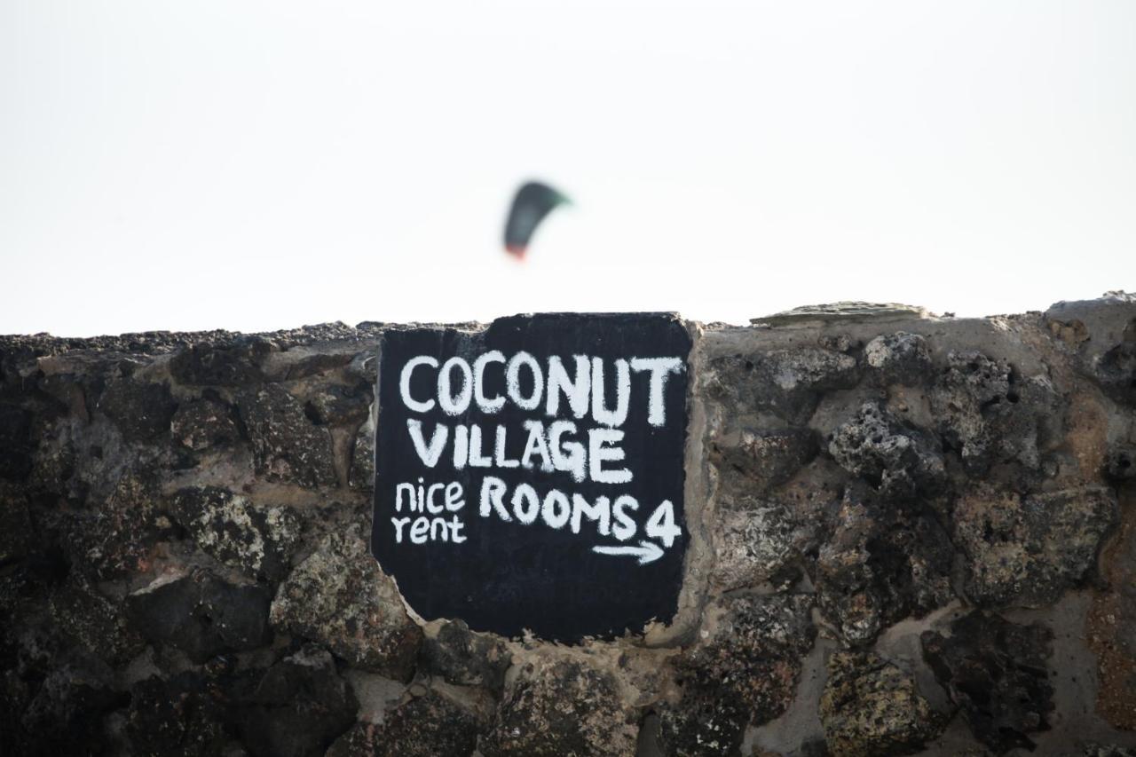 Coconut Village Beach Resort Diani Beach Esterno foto
