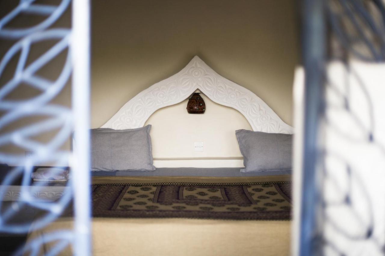 Coconut Village Beach Resort Diani Beach Esterno foto